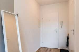 Furnished City Apartment in Prime Location // Möbliertes City Apartment  in Bester Lage 
 – Hamburg – Vorschaubild 9