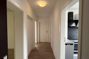 Außenstellplatz inklusive! Deine Sanierte Wohnung mit EBK für den Erstbezug bereit! – Sudetenweg 13, 38448 Vorsfelde, Wolfsburg – Vorschaubild 5