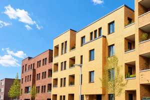 Großzügige 4-Zimmer-Wohnung mit Balkon in Hannover-Christine-Hardt-Straße – Christine-Hardt-Straße 13, 30539 Bemerode, Hannover – Vorschaubild 1