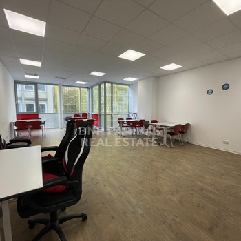 Schulungsfläche vis à vis zum Gürzenich