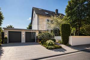 MEHRGENERATIONENHAUS MIT VERMIETUNGSPOTENZIAL & SCHÖNEM SÜDGRUNDSTÜCK IN HOLZLAR – Die vollständige Adresse der Immobilie erhältst du vom Anbieter., 53229 Holzlar, Bonn – Vorschaubild 2