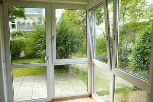 Helle 1-Zimmer-Wohnung mit großer Terrasse und separater Küche