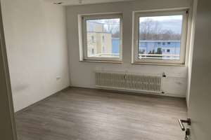 Günstige 3,5-Zimmer-Wohnung in zentraler Lage mit großem Balkon – Weitmarer Str. 100, 44795 Weitmar-Mitte, Bochum – Vorschaubild 6