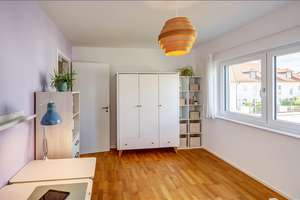 Möbliert: Schöne Doppelhaushälfte mit Garten, hell und freundlich  – Die vollständige Adresse der Immobilie erhältst du vom Anbieter., 80995 Feldmoching, München – Vorschaubild 8