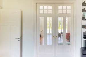 Charmante und stilvolle Traumwohnung in Düsternbrook – Die vollständige Adresse der Immobilie erhältst du vom Anbieter., 24105 Düsternbrook, Kiel – Vorschaubild 3