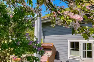 Skandinavischer Wohntraum im Grünen - Idyllisches Landhaus mit Stadtanbindung und Ostseenähe – Am Hang 6, 24256 Plön (Kreis) – Vorschaubild 2