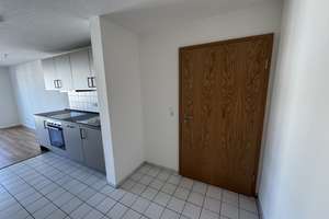 Helle 1-Zimmer-Wohnung mit neuer Küche, Balkon & Tiefgarage – 88471 Laupheim – Vorschaubild 8