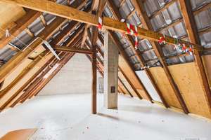 Charmante Dachgeschosswohnung mit 96m² Wohn-Nutzfläche! Möglichkeit zur Maisonette in Nürnberg Thon – Die vollständige Adresse der Immobilie erhältst du vom Anbieter., 90425 Wetzendorf, Nürnberg – Vorschaubild 5