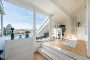 Aigner - Lichtdurchflutete 2-Zimmer-Dachgeschosswohnung mit sonnigem Balkon in Laim – Die vollständige Adresse der Immobilie erhältst du vom Anbieter., 80686 Friedenheim, München – Vorschaubild 4