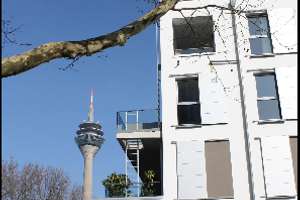 Möblierte Wohnung mit Terrasse und eigenem Eingang in Unterbilk! Auf Zeit! – Neusserstraße 91a, 40219 Unterbilk, Düsseldorf – Vorschaubild 7