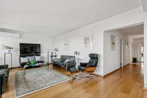 Domblick und noch viel mehr! 
Drei - Zimmer Etagenwohnung mit spektakulärer Aussicht – Die vollständige Adresse der Immobilie erhältst du vom Anbieter., 50668 Neustadt/Nord, Köln – Vorschaubild 7