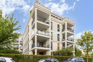 Modernes Penthouse mit mehreren Terrassen beim Europagarten