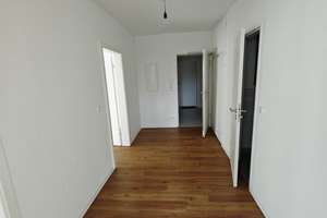 Frisch modernisiert! Ruhige & günstige 3-ZKB mit Balkon am Waldrand in Oberursel-Nord – Die vollständige Adresse der Immobilie erhältst du vom Anbieter., 61440 Oberursel (Taunus) – Vorschaubild 8