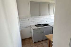 Viel Platz für den Alltag: 4-Zimmer-Wohnung in Duisburg-Hochemmerich