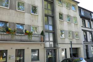 + Wohlfühl-Wohnen inmitten der City mit perfektem Grünblick und Balkon + – Die vollständige Adresse der Immobilie erhältst du vom Anbieter., 47798 Stadtmitte, Krefeld – Vorschaubild 26