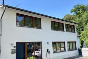 Traumhäuschen mit Bachgrundstück & Garten in Wiesbaden – Die vollständige Adresse der Immobilie erhältst du vom Anbieter., 65207 Rambach, Wiesbaden – Vorschaubild 3