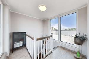 Exklusive ETW im Petriviertel: ca. 44 m² Dachterrasse, Warnow- & Altstadtblick, Aufzug & Tiefgarage! – 18055 Stadtmitte, Rostock – Vorschaubild 18