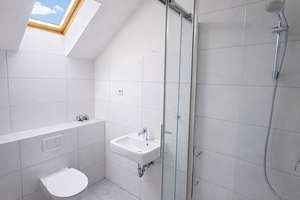 Lichtdurchflutete Dachgeschosswohnung in begehrter Lage von Dortmund-Kirchhörde mit Loggia – Die vollständige Adresse der Immobilie erhältst du vom Anbieter., 44229 Kirchhörde-Löttringhausen, Dortmund – Vorschaubild 13