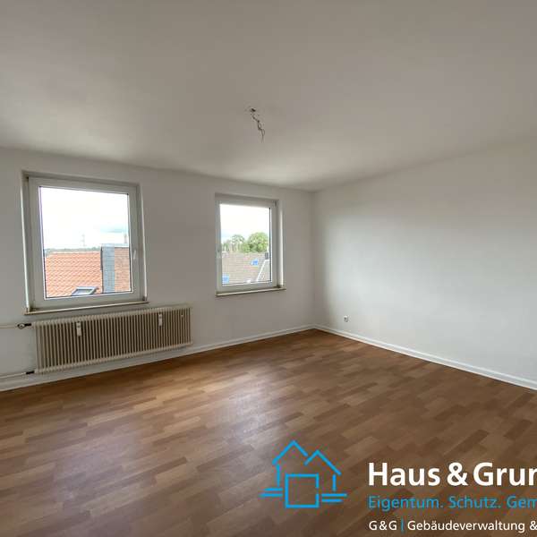 *** schöne 2-Zimmer-Wohnung - mit grüner Gemeinschaftsterrasse - in Aachen-Burtscheid ***