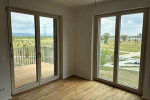 ERSTBEZUG 2026 | 2,5 Zi. | 66 m² | 1. Reihe BUGA-Park SPINELLI | Balkon | EBK inkl. | TG | KfW 40 – Leonie-Ossowski-Promenade 25, 68309 Käfertal, Mannheim – Vorschaubild 1