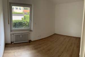 4,5-Zimmerwohnung im Erdgeschoß mit Terrasse und Garten inklusive Tiefgaragenstellplatz – Die vollständige Adresse der Immobilie erhältst du vom Anbieter., 50859 Weiden, Köln – Vorschaubild 9