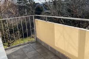 Wunderschöne 3-Zimmer Wohnung mit Balkon und Garage in S-Feuerbach