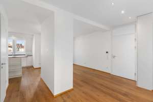 Altbaujuwel | Maisonette-Dachwohnung in Isar-Nähe – Die vollständige Adresse der Immobilie erhältst du vom Anbieter., 81541 Untere Au, München – Vorschaubild 8