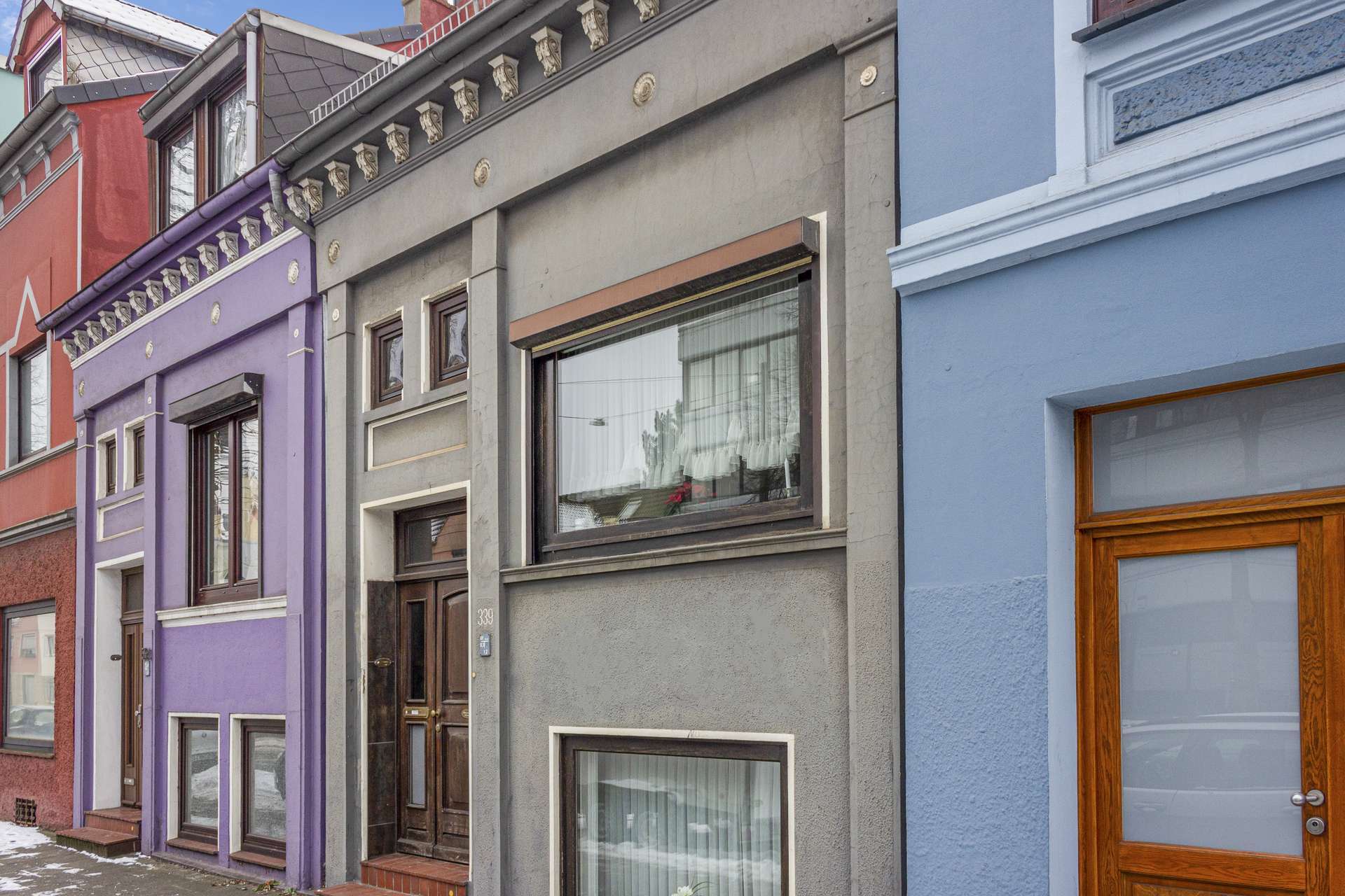 Charmantes Reihenhaus in Hemelingen mit Garten, Balkon und ausgebautem Souterrain, Bremen – Bild 1