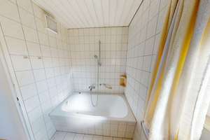 Großzügiges Wohnen im Frauenland – 5 Zimmer mit Loggia und Tiefgarage – Die vollständige Adresse der Immobilie erhältst du vom Anbieter., 97074 Frauenland, Würzburg – Vorschaubild 2