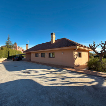 Freistehende Villa in Almoster