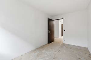 Reiheneckhaus in München / Einmalige Raumaufteilung / 5 Zimmer, Garten & viel Potenzial und TG-Platz – Die vollständige Adresse der Immobilie erhältst du vom Anbieter., 81673 Echarding, München – Vorschaubild 18