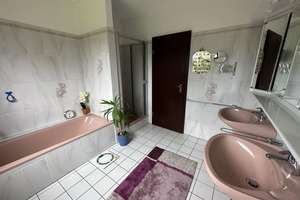 Attraktives Zweifamilienhaus ohne Makler von privat zu verkaufen – Die vollständige Adresse der Immobilie erhältst du vom Anbieter., 12355 Rudow, Berlin – Vorschaubild 22