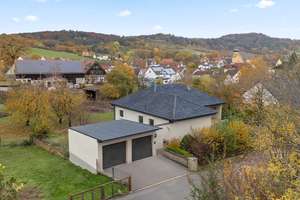 Traumlage! Teilrenovierter Bungalow mit Doppelgarage, separater ELW und großem Garten – Die vollständige Adresse der Immobilie erhältst du vom Anbieter., 91077 Neunkirchen am Brand – Vorschaubild 4