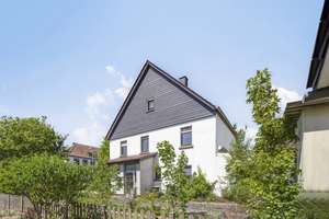 Platz, Potenzial, Perspektiven – freistehendes Einfamilienhaus mit vielen Möglichkeiten in Toplage – Die vollständige Adresse der Immobilie erhältst du vom Anbieter., 58239 Schwerte – Vorschaubild 2
