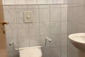 Für maximal 3 Personen: großzügig geschnittene 3-Zimmer mit Loggia, Lift und Tiefgaragenstellplatz – Ermanstraße 6, 42287 Barmen, Wuppertal – Vorschaubild 9