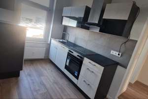 3-Zimmer Dachgeschosswohnung in Braunschweigs Nordstadt – Mittelweg 81, 38106 Nordstadt, Braunschweig – Vorschaubild 1