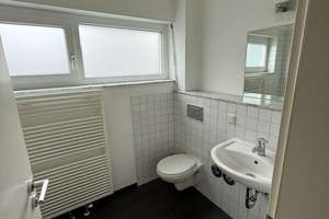 Moderne 2-Zimmer Wohnung mit Terasse, Fußbodenheizung & Tiefgarage in Köln-Mülheim in Rheinnähe – Die vollständige Adresse der Immobilie erhältst du vom Anbieter., 51063 Mülheim (Ortsteil), Köln – Vorschaubild 9