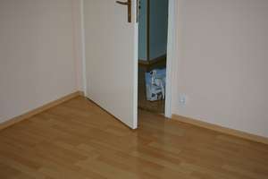 Vollständig renovierte 3-Zimmerwohnung im 1. OG mit großer Loggia Balkon                in Karlsruhe – Die vollständige Adresse der Immobilie erhältst du vom Anbieter., 76139 Waldstadt, Karlsruhe – Vorschaubild 3