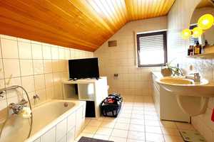 Großes und gepflegtes 1-2 Familienhaus mit vielfältigen Möglichkeiten – Aschaffenburg (Kreis) – Vorschaubild 21