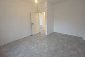Helle 3-Zimmer-Wohnung ( 70 m²) mit hohen Decken und großen Fenstern in ruhiger Lage – Die vollständige Adresse der Immobilie erhältst du vom Anbieter., 47137 Untermeiderich, Duisburg – Vorschaubild 6