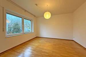 Freistehender Bungalow mit drei Garagen auf einem Erbbaugrundstück am Lisenkamp in Hamm-Mark – Die vollständige Adresse der Immobilie erhältst du vom Anbieter., 59071 Uentrop, Hamm – Vorschaubild 12