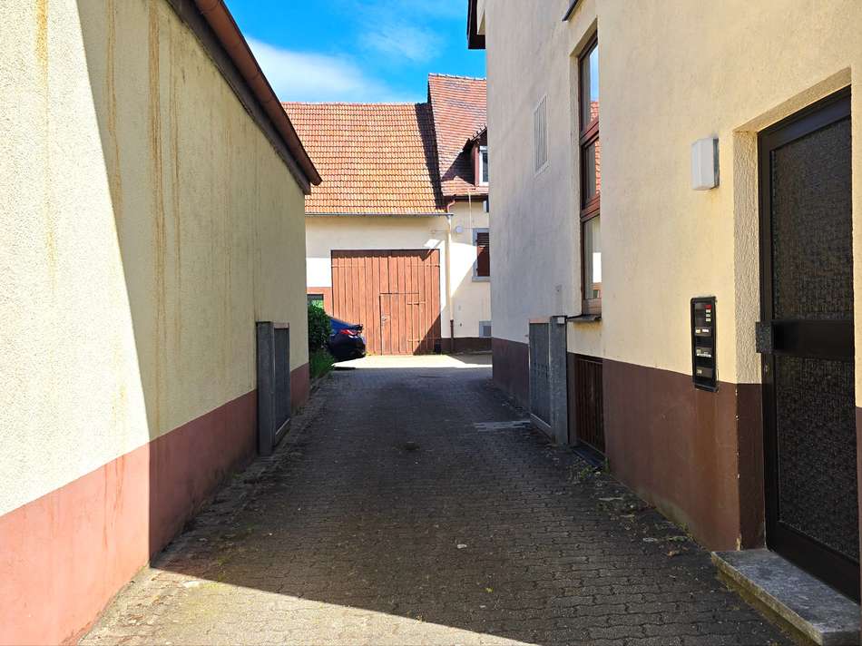Durchfahrt zum Hof