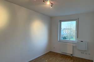 SANKT AUGUSTIN helle Einfam. Doppelhaushälfte, 4 Zimmer, 125 m² Wfl. Vollkeller, Garten, Stellplätze – Die vollständige Adresse der Immobilie erhältst du vom Anbieter., 53757 Sankt Augustin – Vorschaubild 13