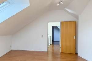 Ulm-Gögglingen schicke 4-Zi.-Maisonette mit 3 sonnigen Dachterrassen, EBK + TG, ohne Käuferprovision – Die vollständige Adresse der Immobilie erhältst du vom Anbieter., 89079 Gögglingen, Ulm – Vorschaubild 28
