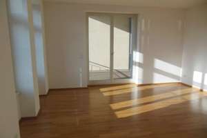 Bezugsfrei | Zentrum-Ost | Tolle 2 Zi.-Whg. | 2 Balkone | Parkett | FuBoHeizg.| Aufzug – Die vollständige Adresse der Immobilie erhältst du vom Anbieter., 4315 Neustadt-Neuschönefeld, Leipzig – Vorschaubild 8