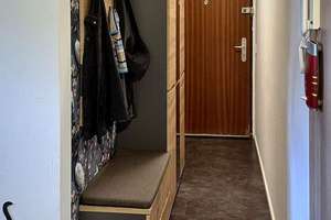 Familienfreundlich & saniert: 3 Zimmer, 102 m² mit 2 Bädern und 2 Balkonen in Köln-Westhoven – 51149 Westhoven, Köln – Vorschaubild 2