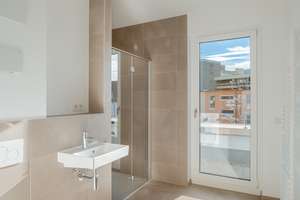 München-Pendler aufgepasst! Erstbezug: 4-Zimmer-Penthouse inkl. EBK  Whg. 28 – Zugspitzstraße 5 a, 86163 Hochzoll-Nord, Augsburg – Vorschaubild 7