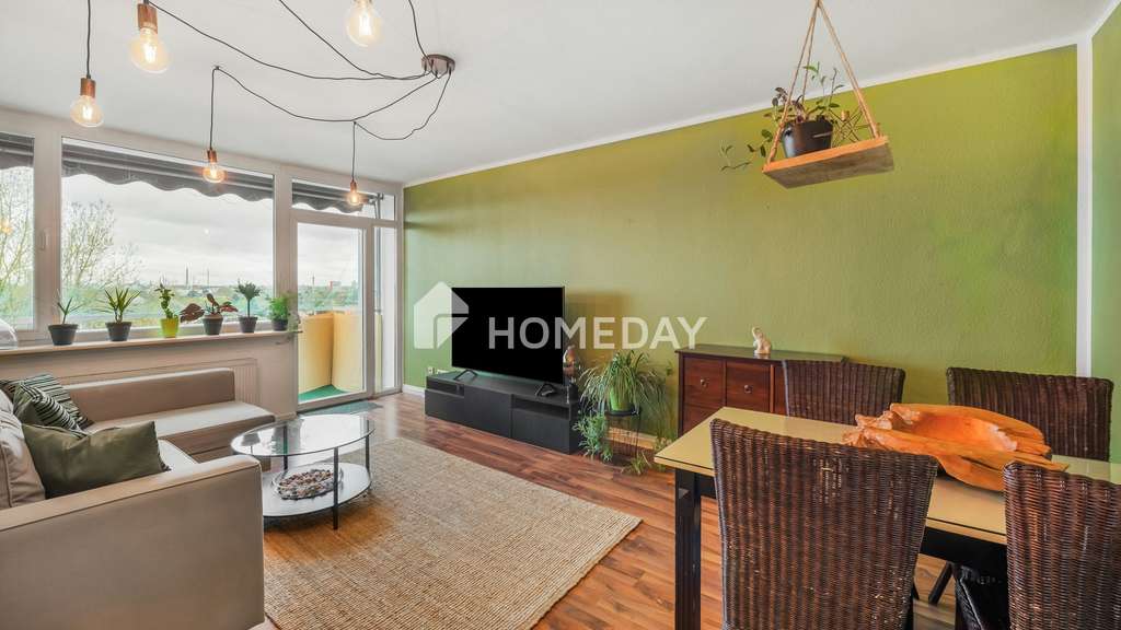 Immobilie in Leverkusen - Helle 2-Zimmer-Wohnung mit Einbauküche und Loggia mit freiem Weitblick in Leverkusen-Wiesdorf - Bild 0