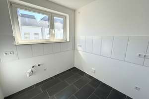 Modernisierte 2-Zimmer-Wohnung 
in Top-Lage mit EBK und Loggia! – Die vollständige Adresse der Immobilie erhältst du vom Anbieter., 26122 Dobbenviertel, Oldenburg (Oldenburg) – Vorschaubild 3