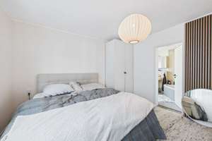 Luxus-MFH in Regensburg – kernsaniert, Garten, Pool & PV-Anlage auf Neubauniveau! – Die vollständige Adresse der Immobilie erhältst du vom Anbieter., 93055 Burgweinting-Harting, Regensburg – Vorschaubild 33